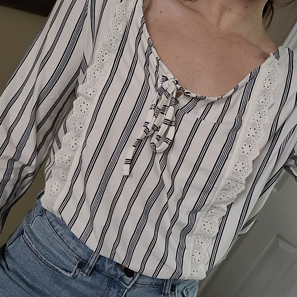 Shirt size M - Picture 2 of 4